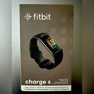 Brand new Fitbit charge 5 Advanced in Black